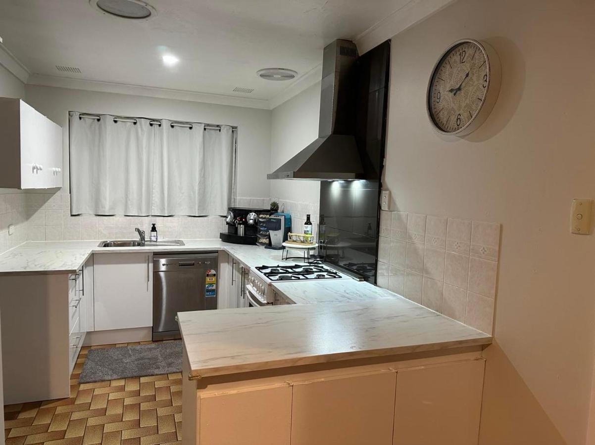Cozy Inn Перт Екстер'єр фото